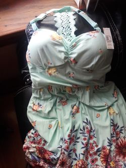 summer dress (size small) brand new never worn with tag
