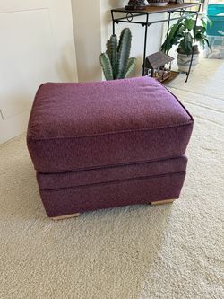 Burgundy/Plum Ottoman/Footstool — 25x22x18 — Escondido Pickup