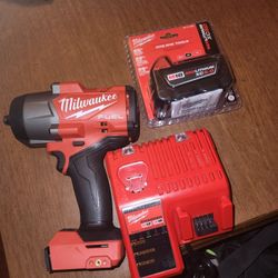 Milwaukee M18 FUEL 1/2" High Torque Impact Wrench New 5.0 Batt&Charger Everything Included. Firm Price/precio Firme🛑