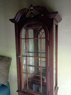 Display/Curio cabinet