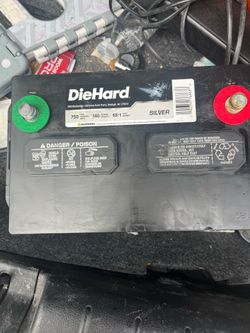 Batería semi nueva en buenas condiciones