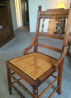 Antique Wicker Side Chair