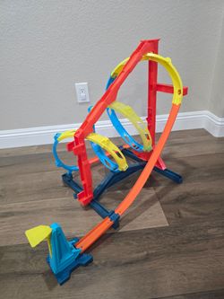Hot Wheels Track Builder Unlimited Corkscrew Twist