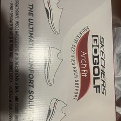 GOLF SHOES. ( SKECHERS )