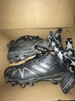 Adidas Freak Spark Size (5) 35$