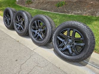 20" CHEVY SILVERADO TRAIL BOSS RIMS & TIRES
