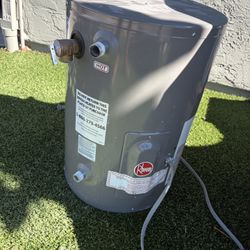 Rheem 10 Gallon Electric Water Heater 