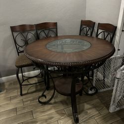 Counter High Dining Table