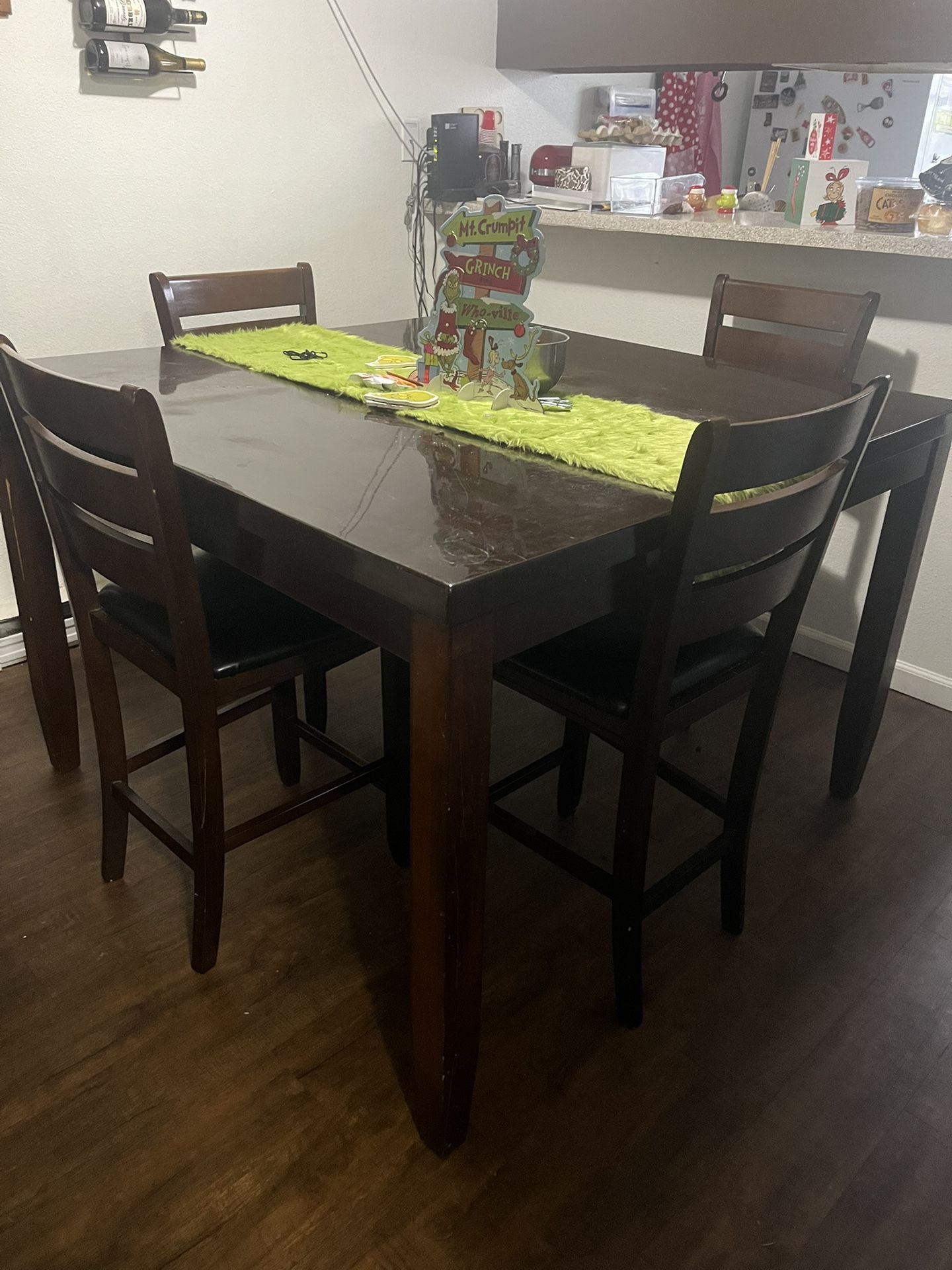 Brown Square 4 Chairs dining room table