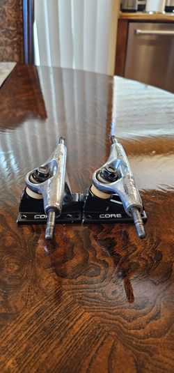 Skateboard Trucks Core Pair Set Of 2 / Skateboarding / Sports / Skater / Skating / Skateboard