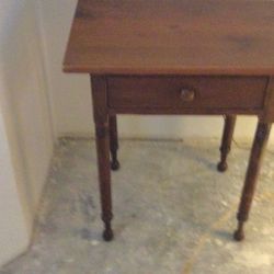 Early American End Table 1840s
