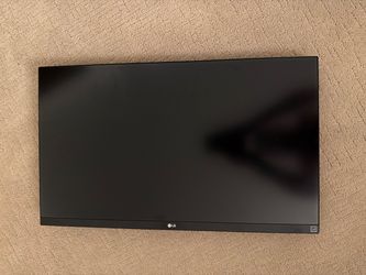 LG 27" 4K UHD IPS Monitor (27BK67U-B) - Santa Monica Pickup
