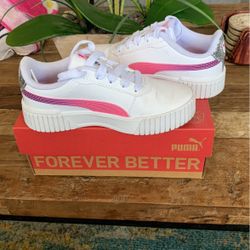 Lil Girls Sz 12 pumas 