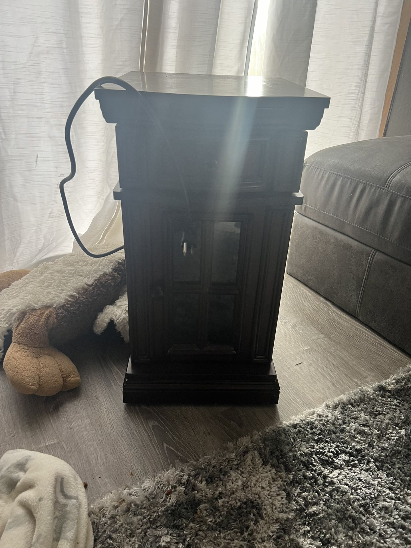 Side End Table With Plug Ins 