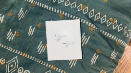 AirPods