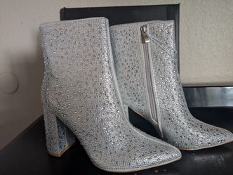 Brand New w tags Rhinestone boots !!! Size 7.5 and 8
