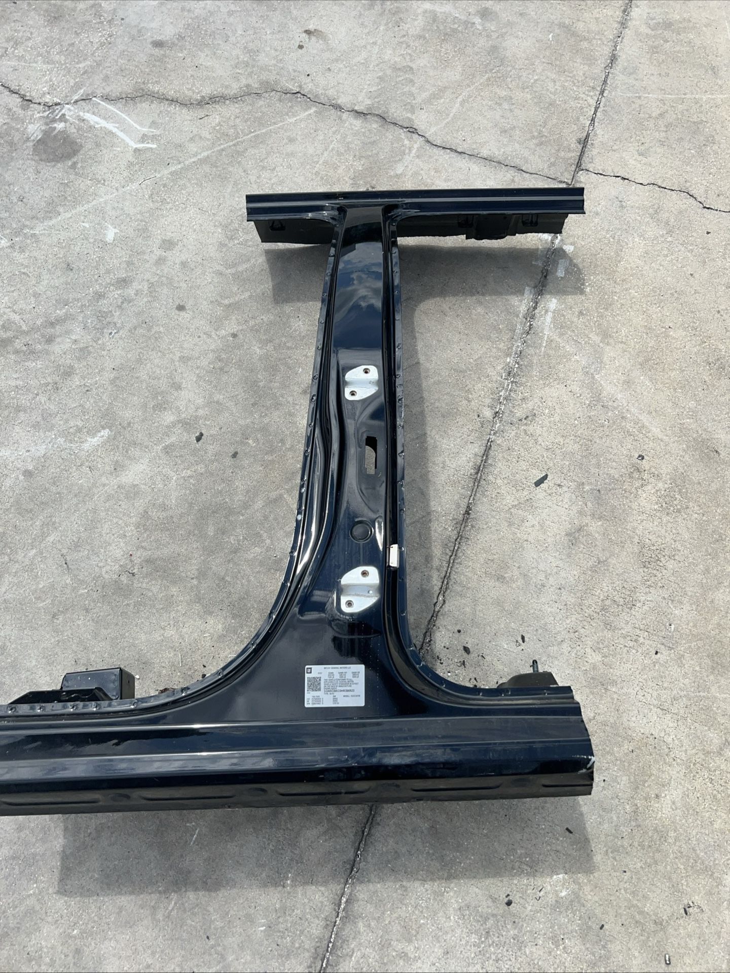 2015-2020 CHEVROLET TAHOE LEFT DRIVER SIDE B PILLAR BODY CLIP OEM STRUCTURAL CUT