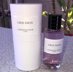 Gris Dior