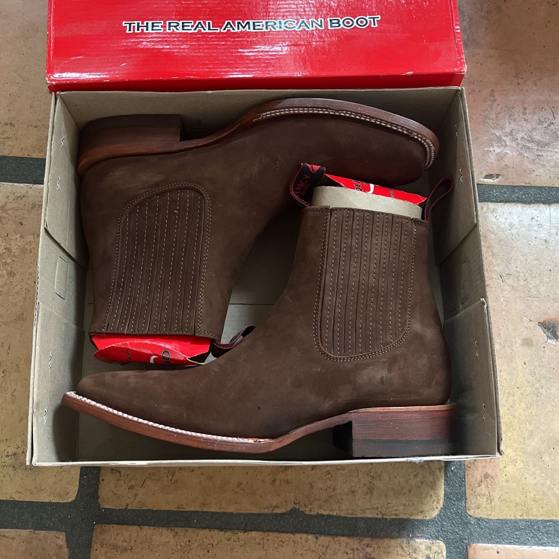 Quincy Boots 9.5 Men