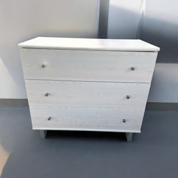 White Wood 3 Drawer Dresser 