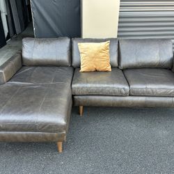 Sectional Couch 