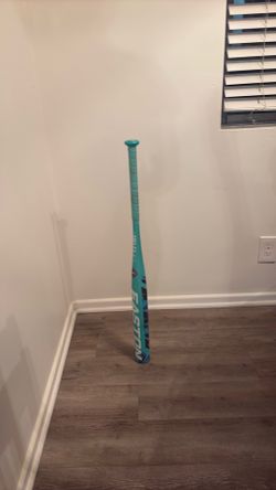 33 inch Easton Topaz Softball Bat