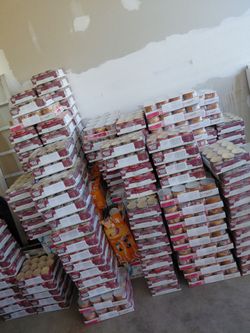 Purina Friskies Chicken Lovers Wet Cat Food 32 Cans