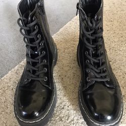 Women’s Boots