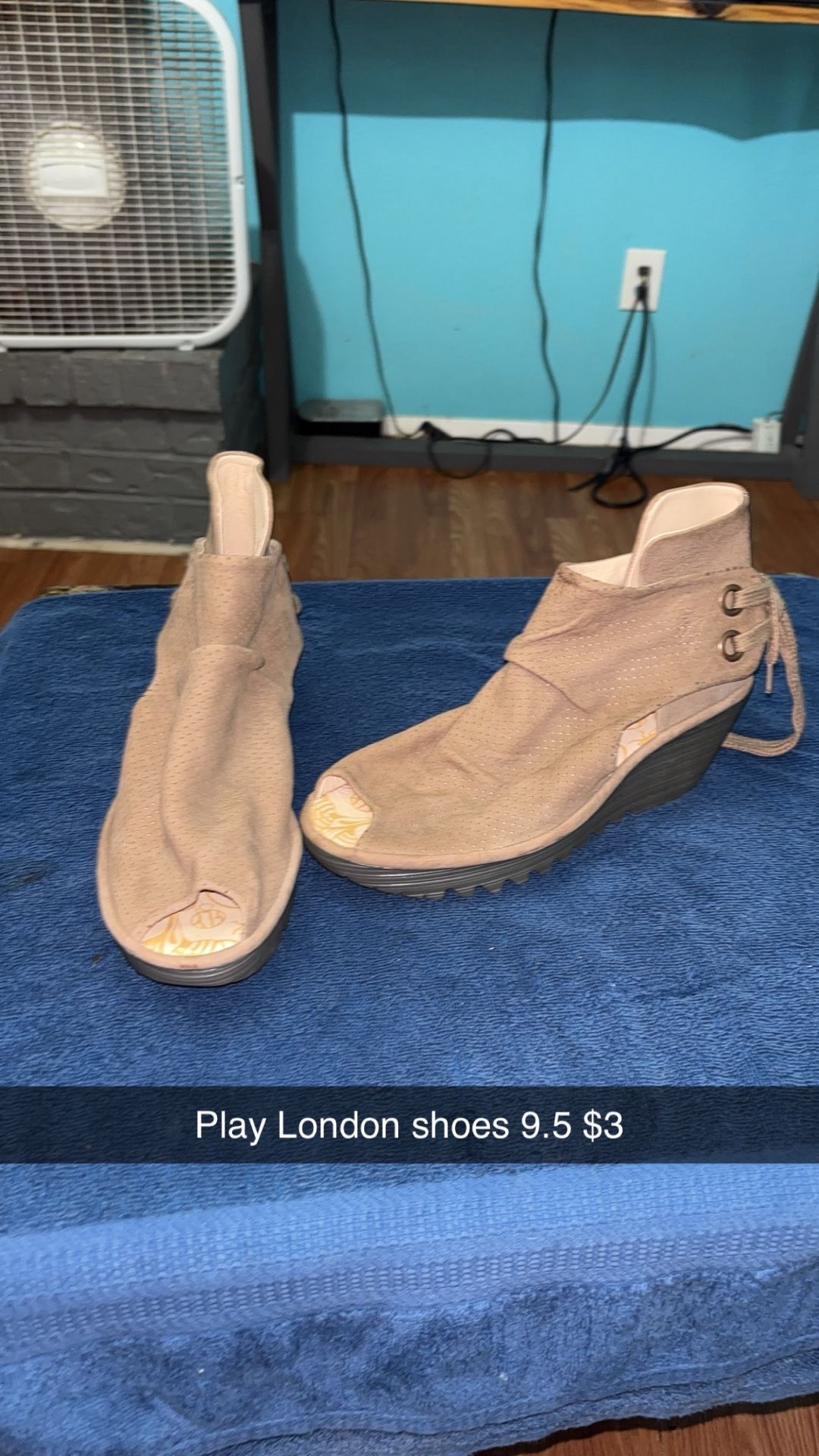 Women’s shoes, sandals, tennis shoes, boots