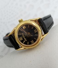 Ladies Vintage Fossil Watch