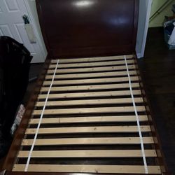 Full Size Pottery Barn Valencia Sleigh Bed