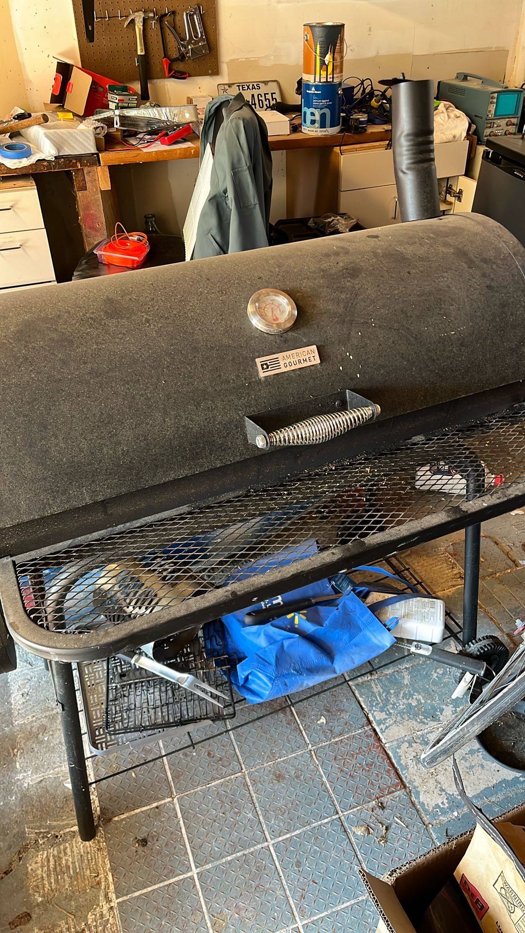 Charcoal Bbq Grill / Smoker