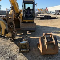 2015 cat E2 CR Excavator With Trailer And Concrete Breaker