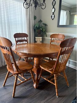4-6 seat retractable wood dinning table