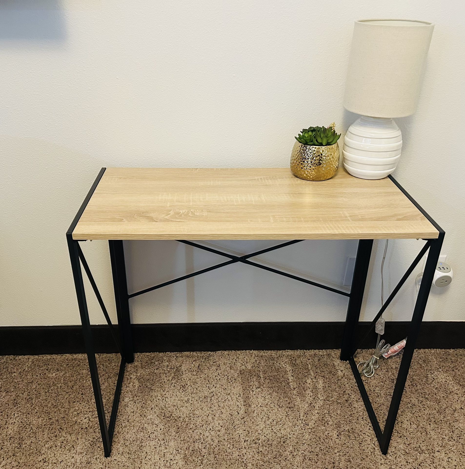 Folding Desk 31.5 Inches - Space Saving With Lamp And Decor