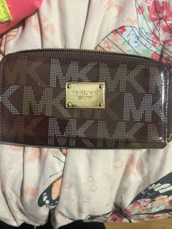 Michael Kors Wallet ITS A DUPE!! MAKE ME An OFFER!!