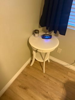 White Round Accent Side Table with Shelf