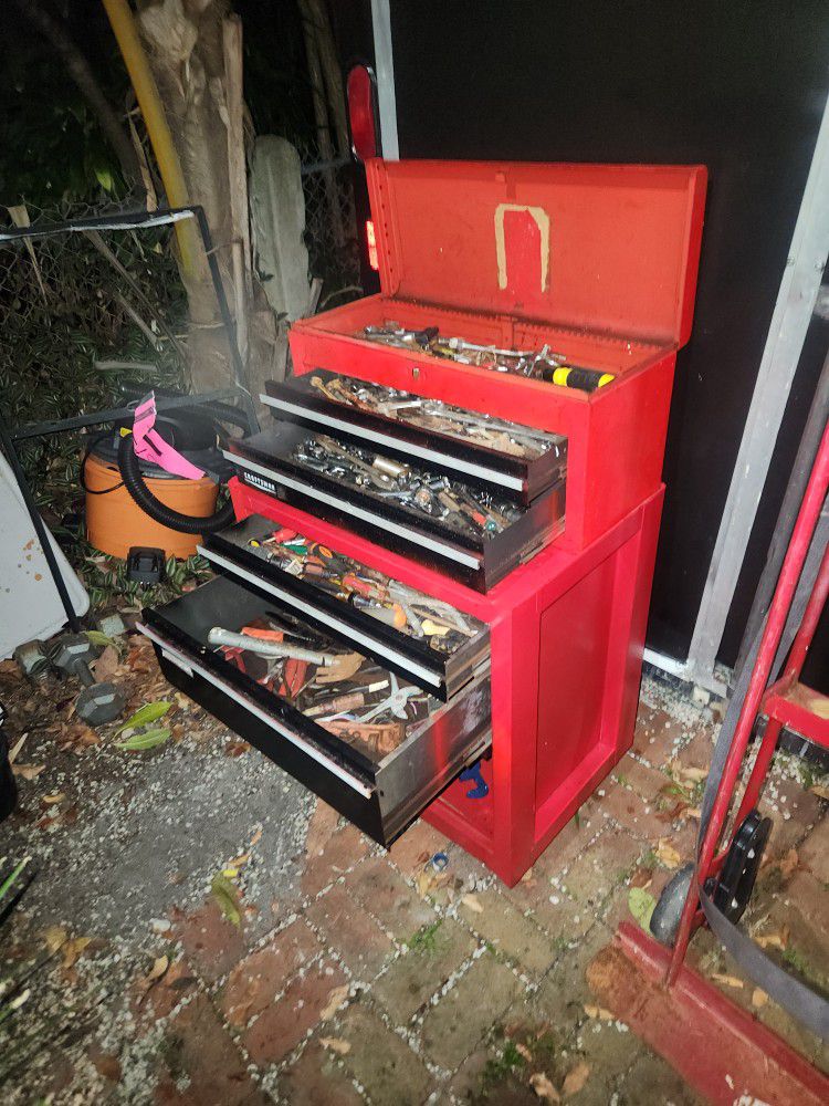 Craftsman Tool Box With Tools