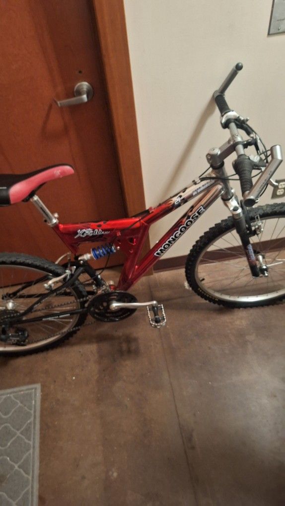 Mongoose X100 Mountain Bike