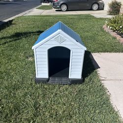 Moving Sale! Dog House for Small Dogs