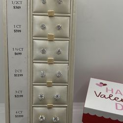 BRAND NEW 14K Stud Earrings