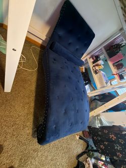 Chaise Lounge