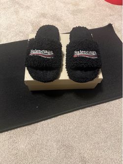 Balenci slides