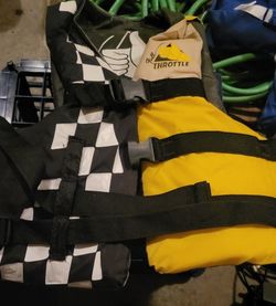 Throttle Life Jacket