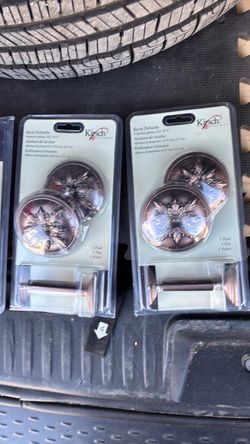 Kirsch Elegance Defined leaf-design knob tiebacks