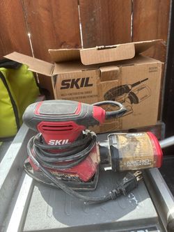 SKIL 120-Volt 1.2 -Amp Detail Sander with Dust Management