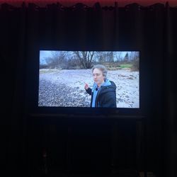 50” Vizio Smart TV – Great Condition