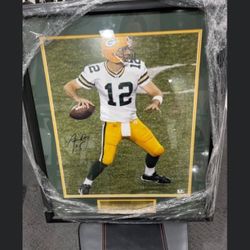Aaron Rogers Singed Frame