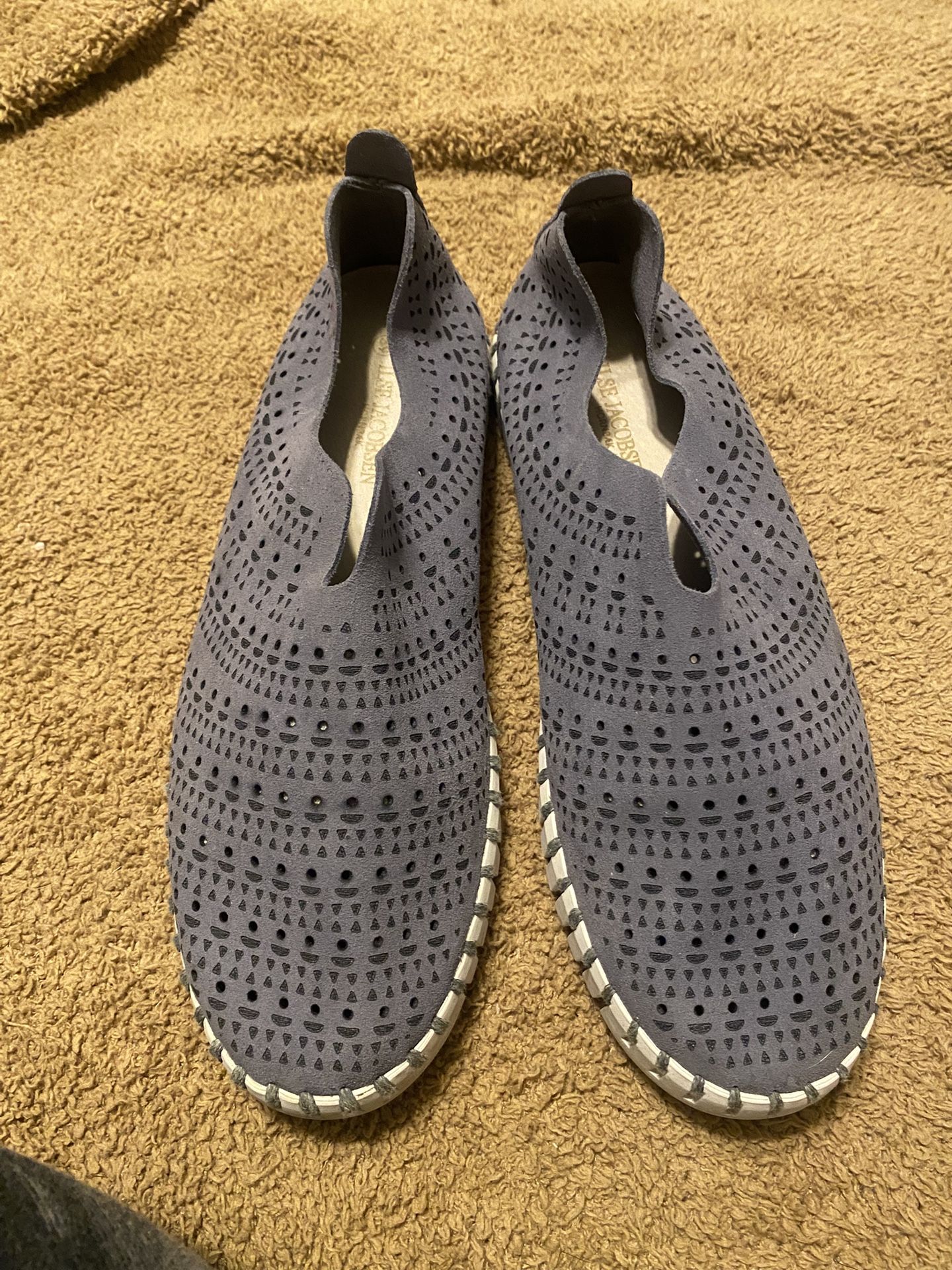 Isle Jacobsen Women’s Slip On Casual Shoes