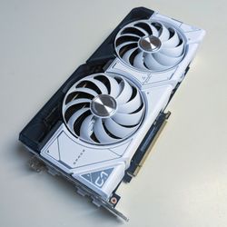 ASUS Dual GeForce RTX 4070 OC White Edition 